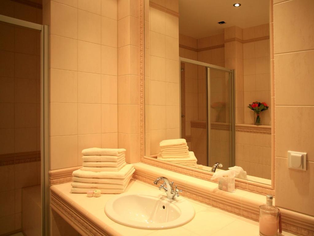 Slunecni Lazne Apartments Karlovy Vary Room photo