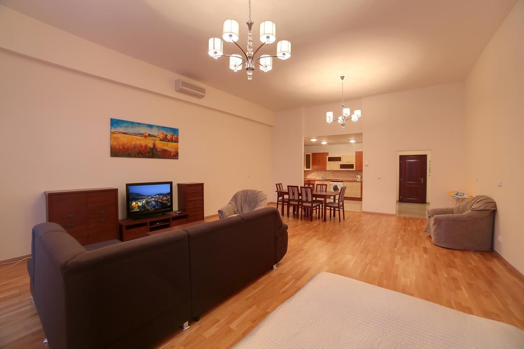 Slunecni Lazne Apartments Karlovy Vary Room photo