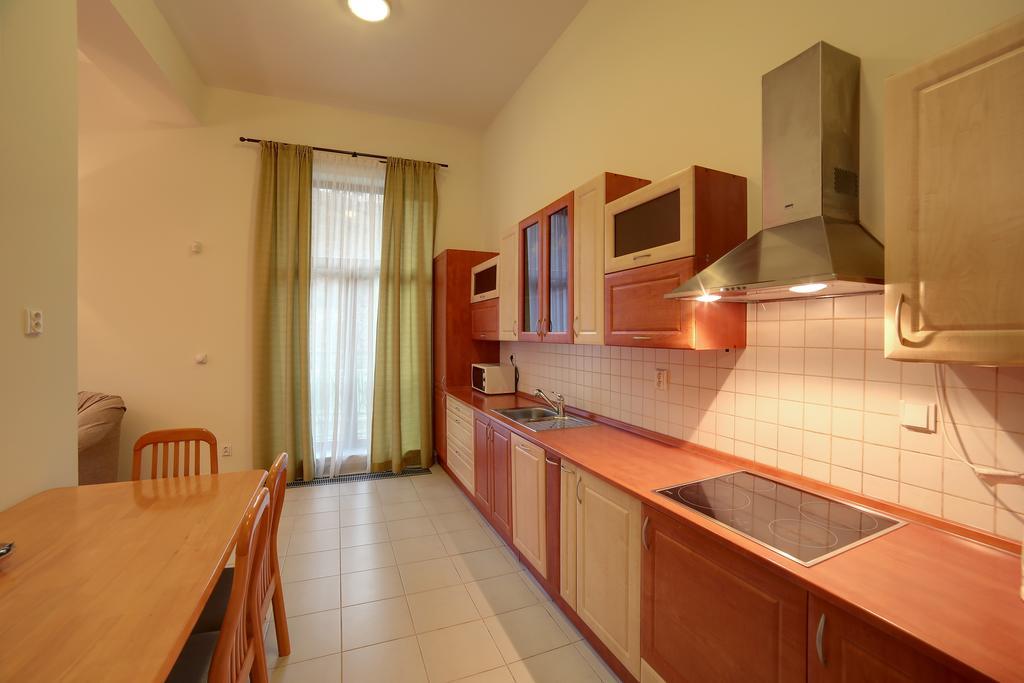 Slunecni Lazne Apartments Karlovy Vary Room photo