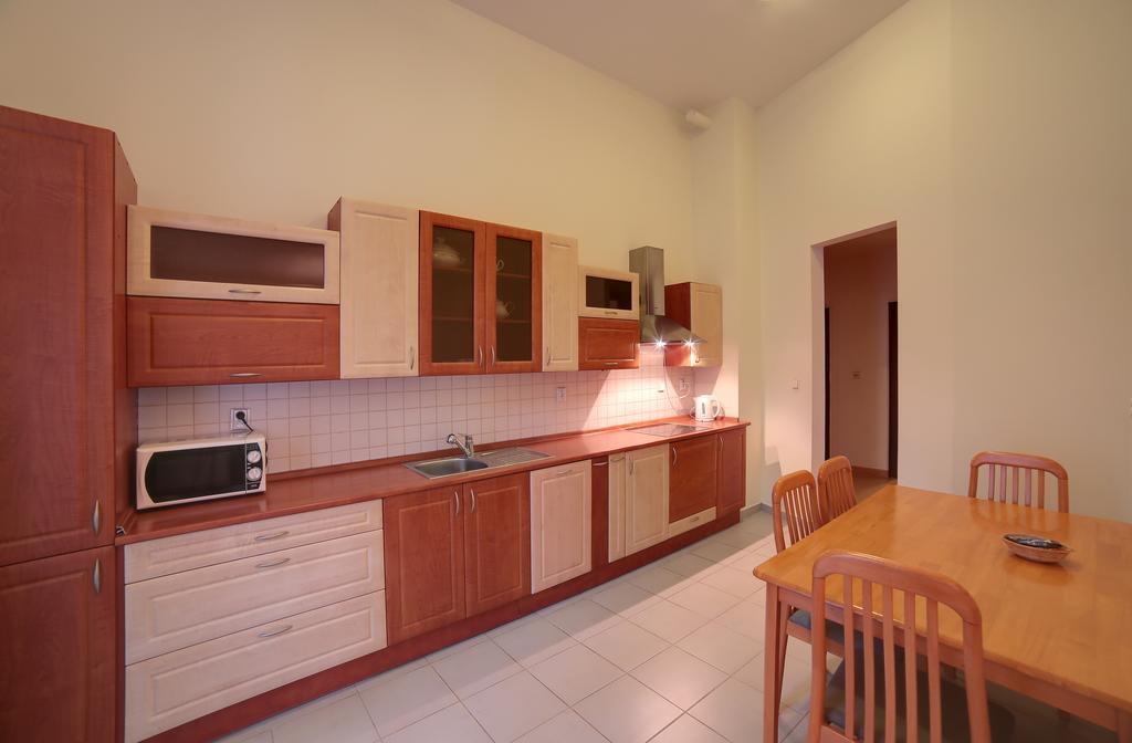 Slunecni Lazne Apartments Karlovy Vary Room photo