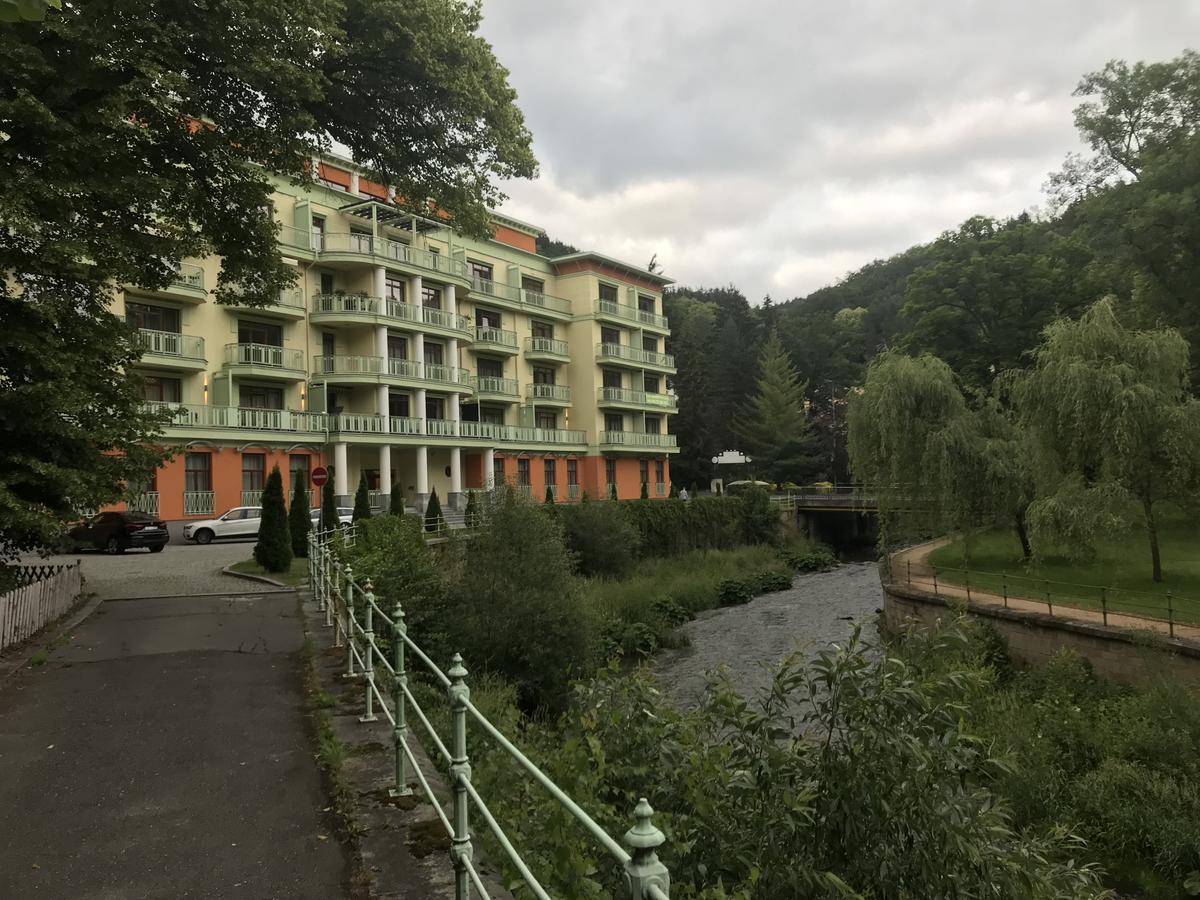 Slunecni Lazne Apartments Karlovy Vary Exterior photo